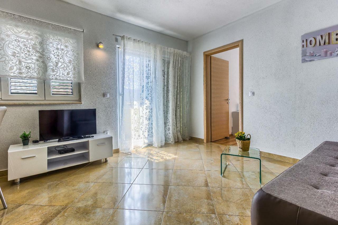 Apartmani Palada Poljica  Eksteriør billede